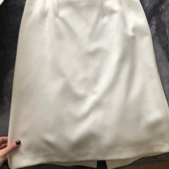 Tristan size L skirt and blazer set - Picture 3 of 5